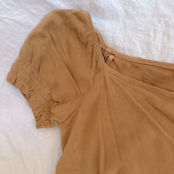 Theory 100% Leather/Suede honey colored shirt - Picture 4 of 11